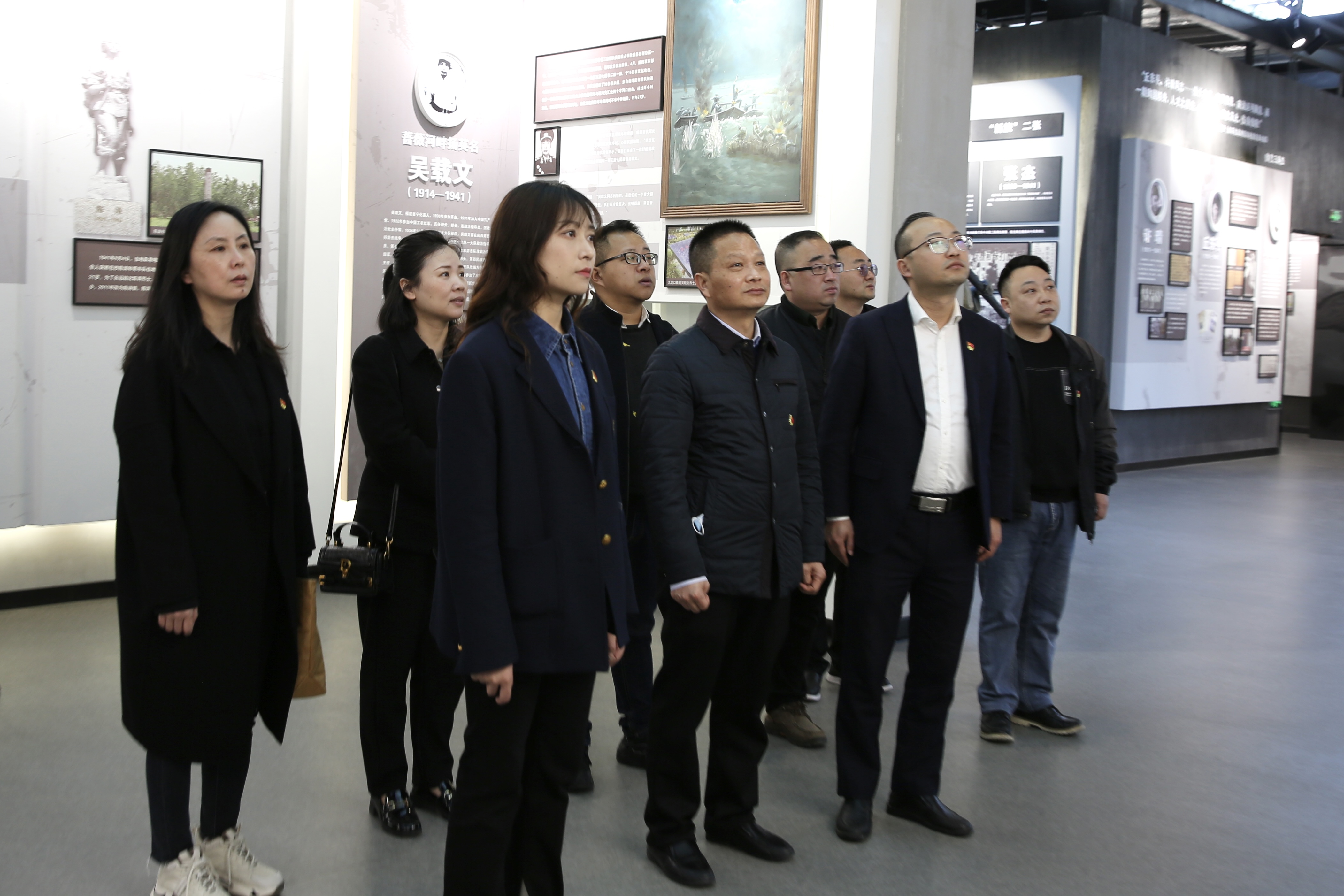 追尋紅色記憶，緬懷革命先烈.jpg