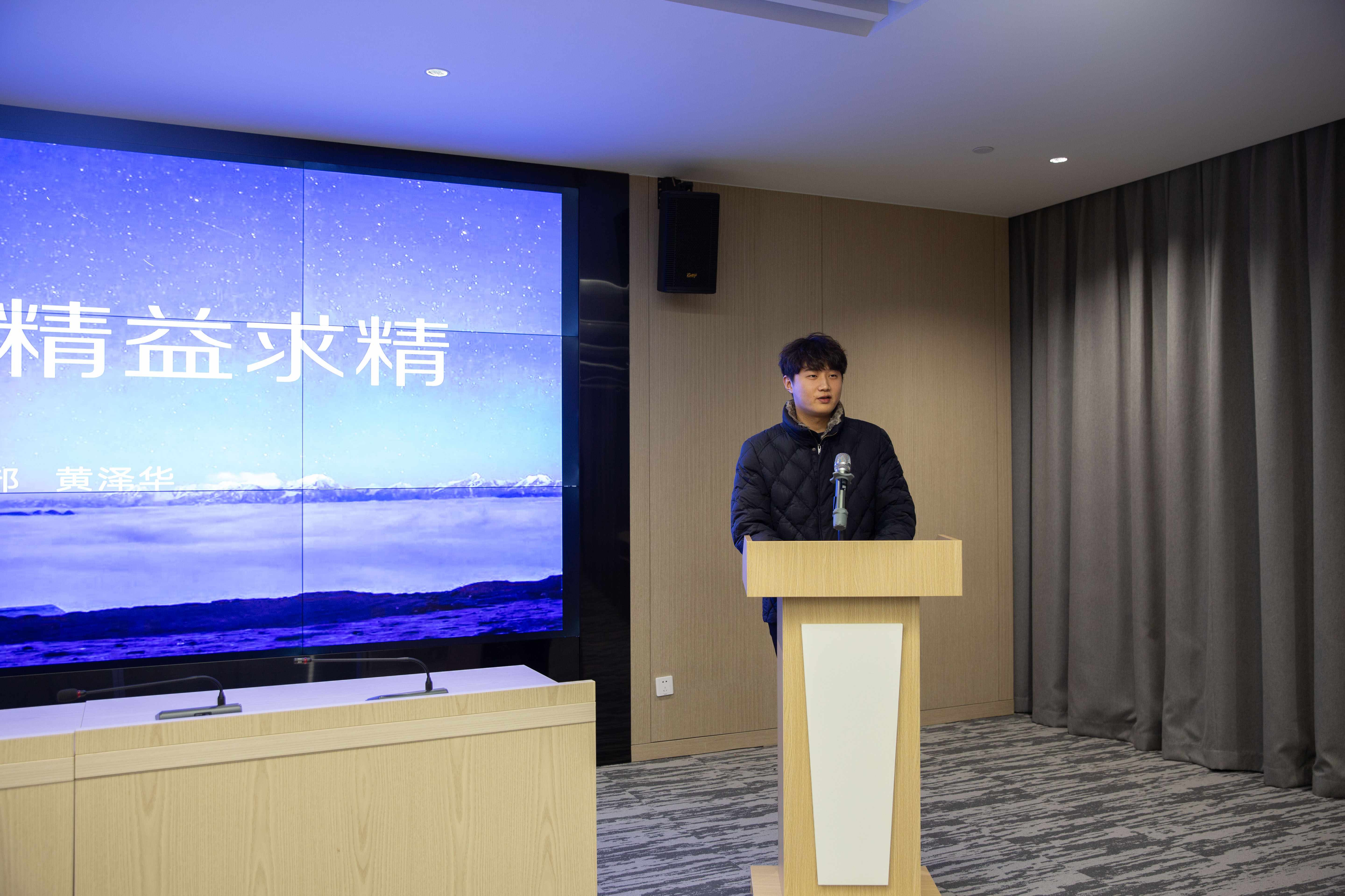 未命名-4.jpg 未命名-4.jpg