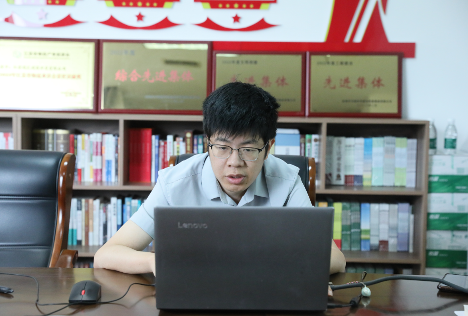 正在上傳... 正在上傳...